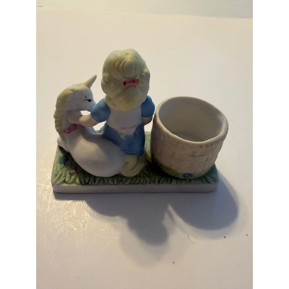 Vintage Ceramic Girl Unicorn Basket Holder Figurine 1985 WA‎ Made in Taiwan ROC